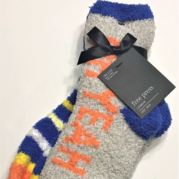 (2) Pair women's Cozy Comfortable Fun Socks - Picture 1 of 2